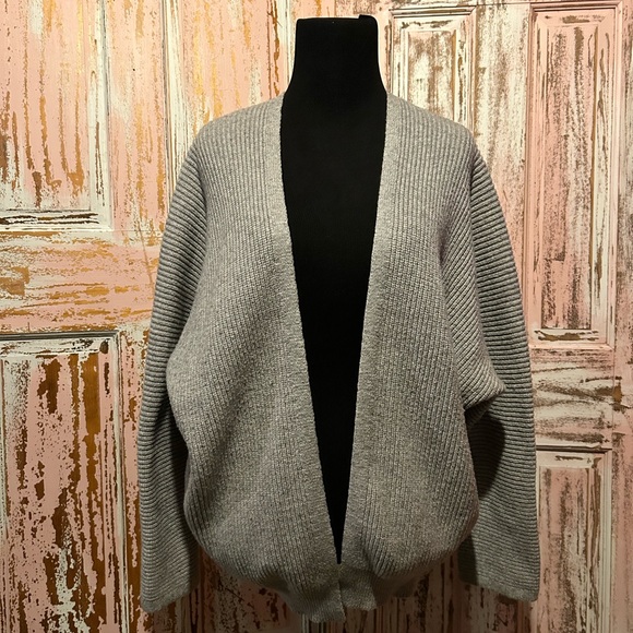 Forever 21 Sweaters - Forever 21 Light Gray Open-Front Cardigan